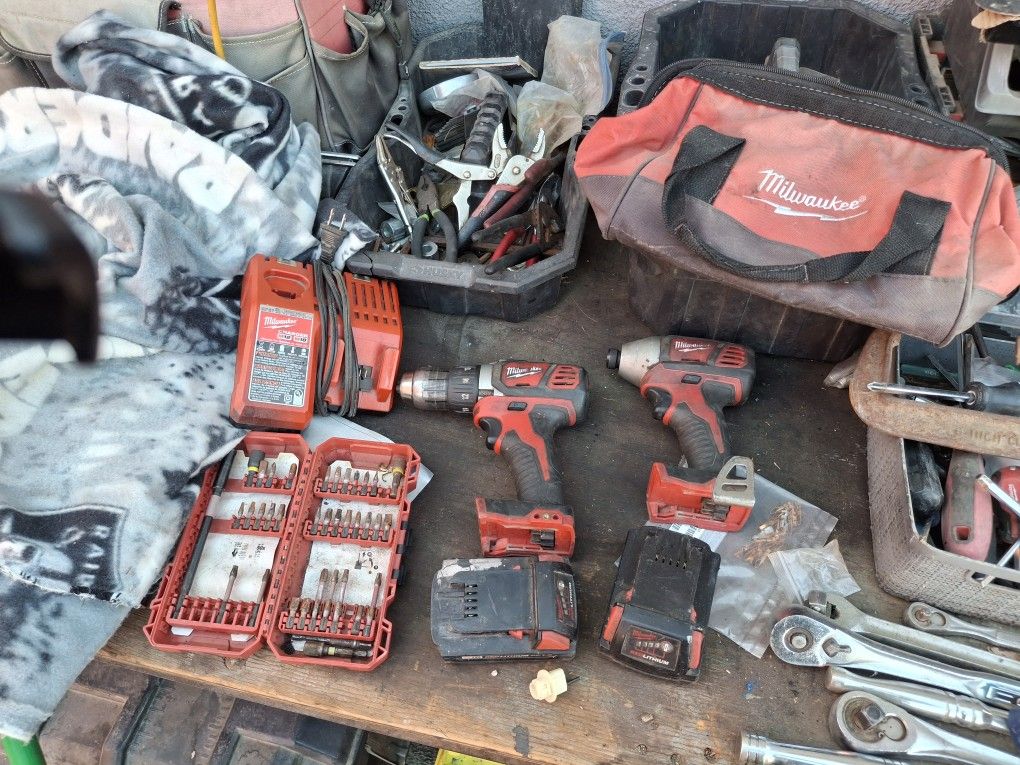 Milwaukee Drill Set Obo Or Trade