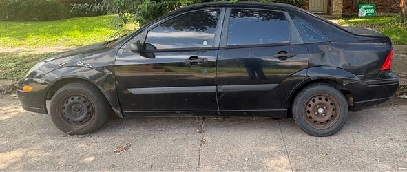 2004 Ford Focus – As Is – $600