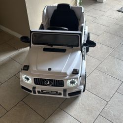 Mercedes Benz Toy Car