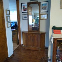 Entry Cabinet