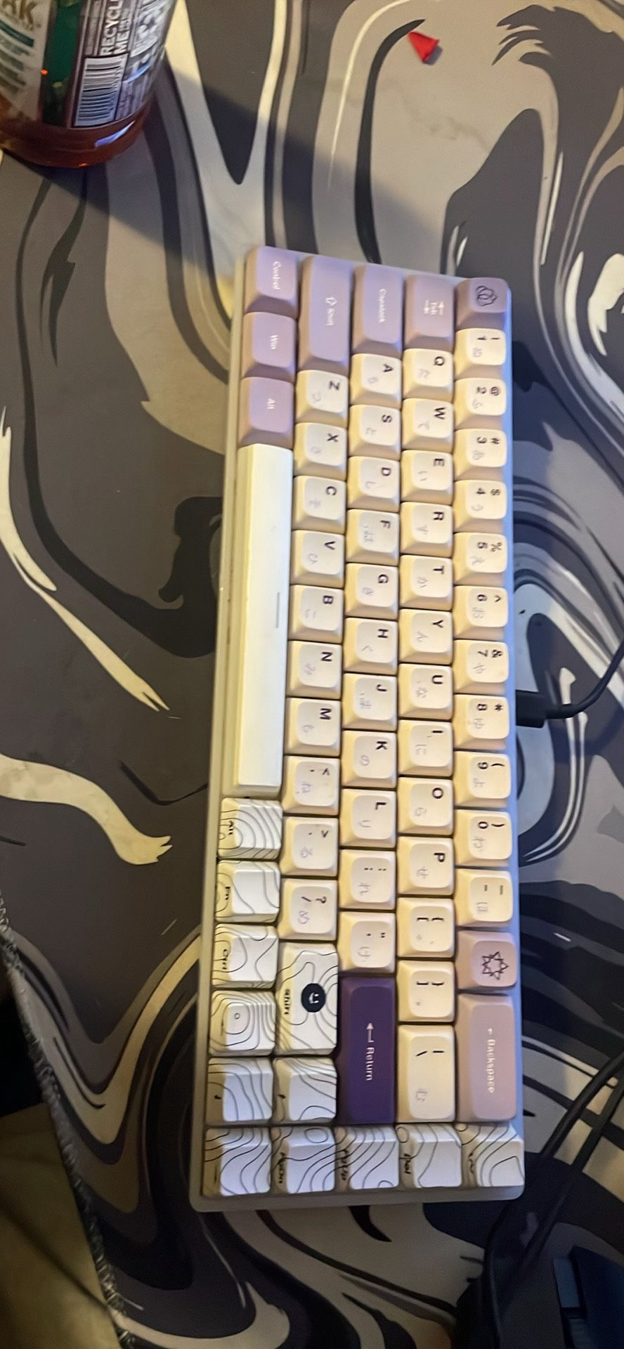 Highground Snow stone Gaming keyboard with custom Keycaps