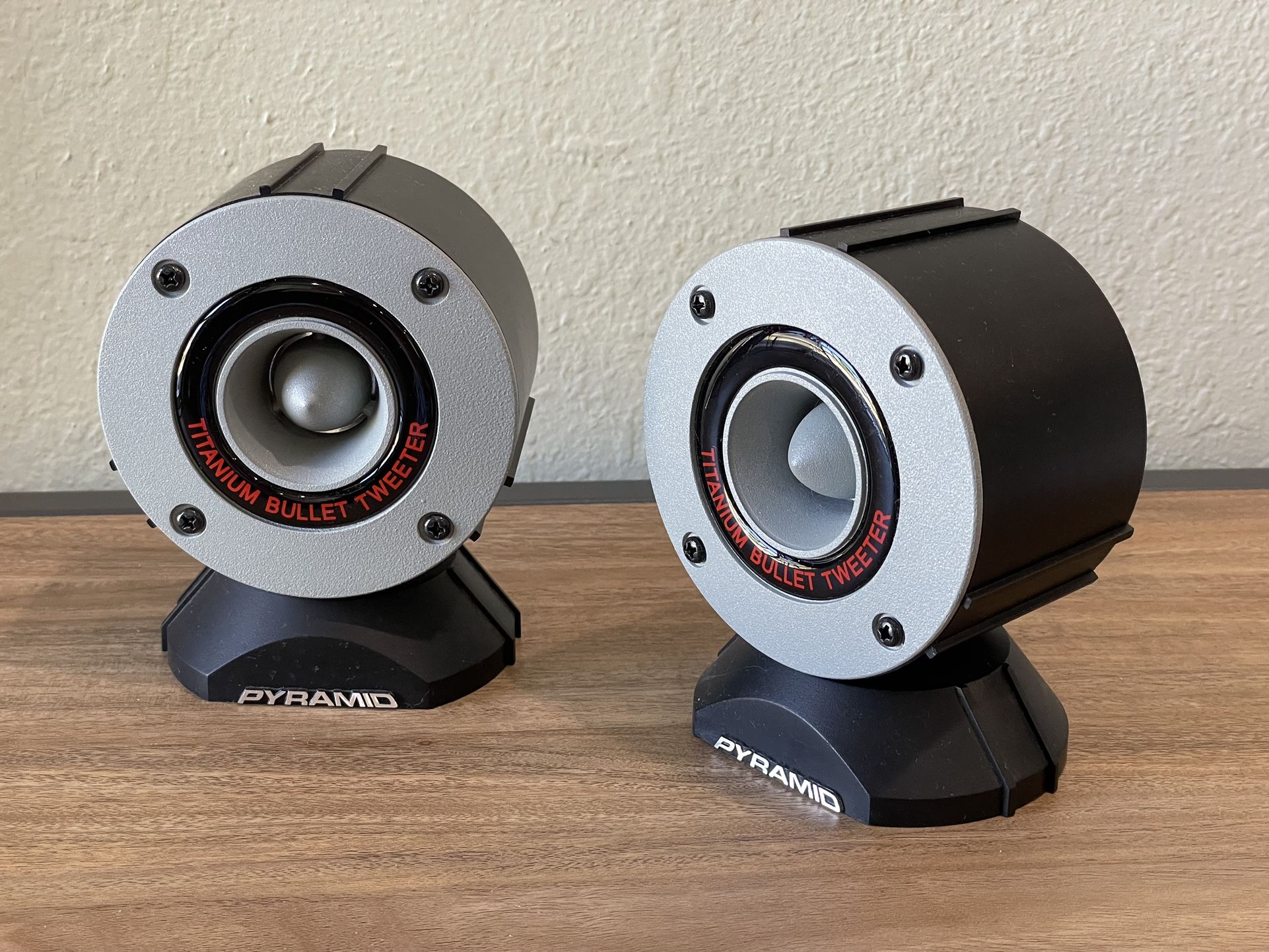 Pyramid TW28 Tweeters Speakers Set 300watts - Aluminum Bullet Horn