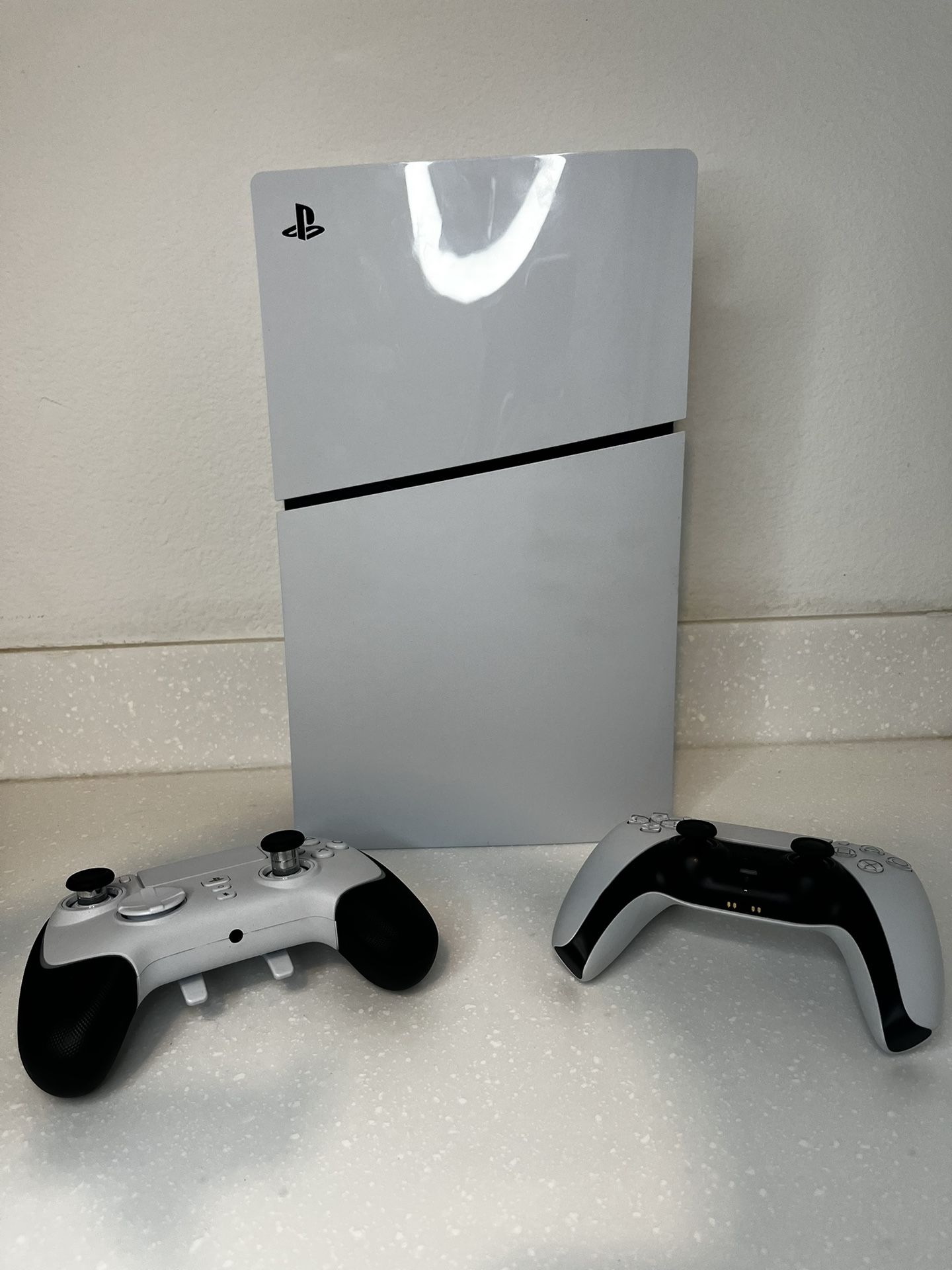 PS5 Slim Excellent Condition