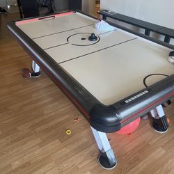Air Hockey Table