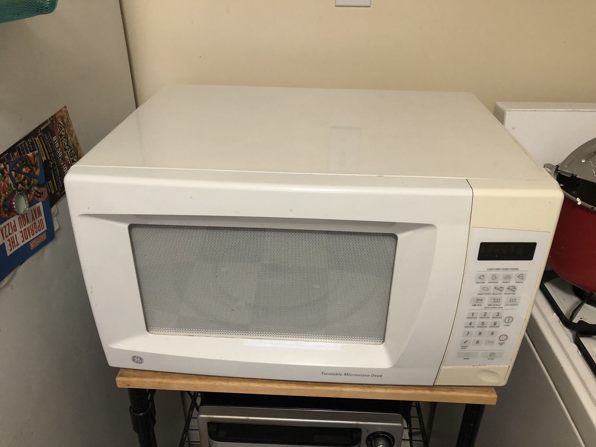 GE Turntable Microwave Oven for Sale in Glendale, CA OfferUp