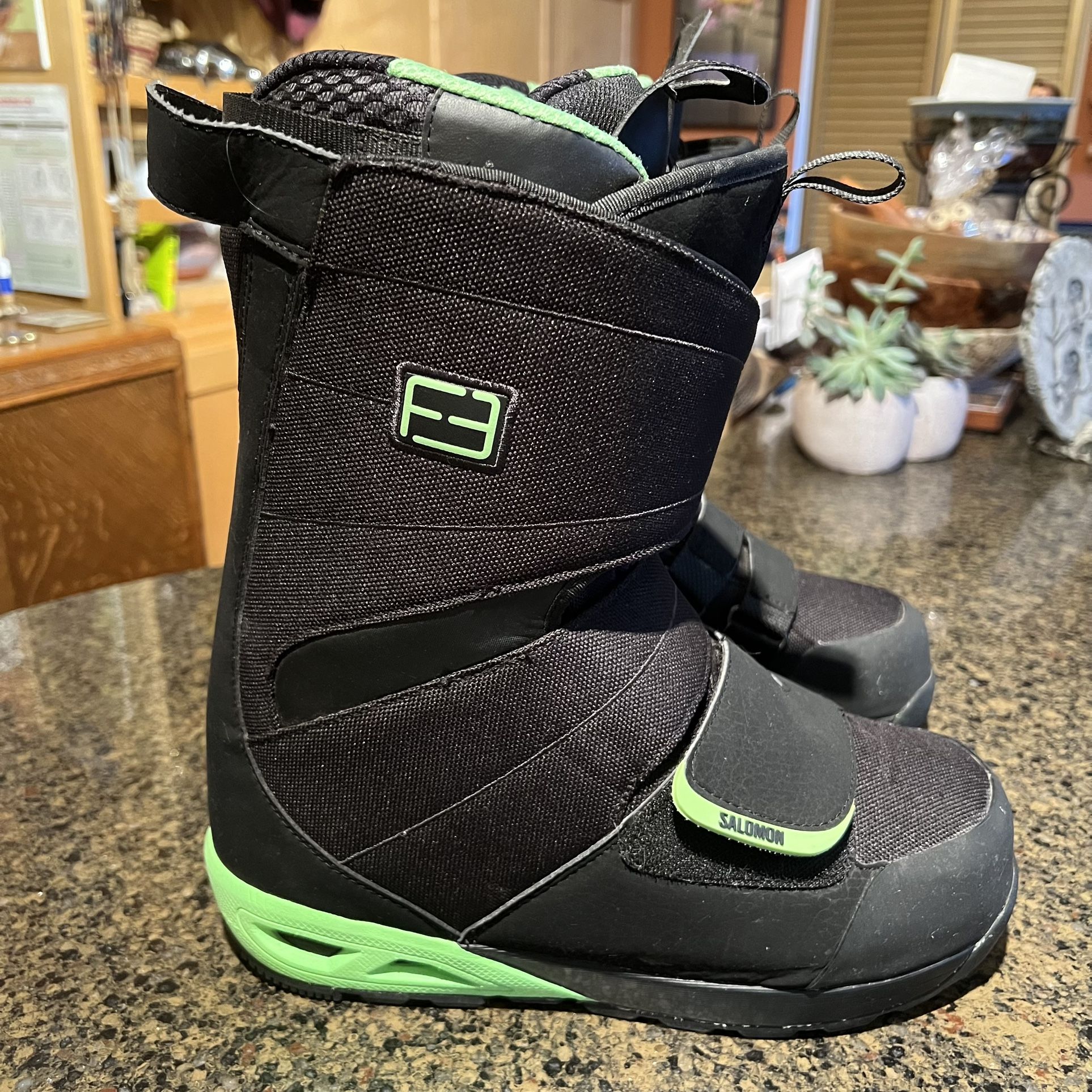 Salomon F3.0 Men's 2015 Snowboarding Boots 9.5 for Sale in Kent