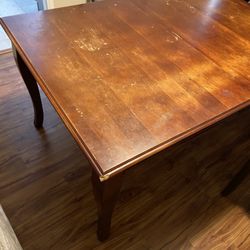 Solid Wood Dinning Table
