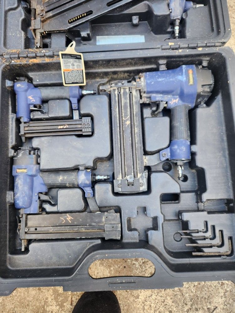 Pneumatic Nail Gun Set