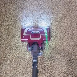 SHARK Rocket Deluxe PET Pro Vacuum