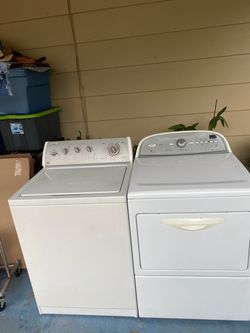 Nice whirlpool washer and dryer