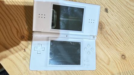 Nintendo DS Lite White USG-001 Handheld Game Console