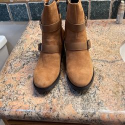 Brand New Donald Pliner Boots Size 7