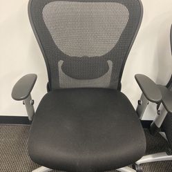 Office Chair (9 To 5 Seating) 