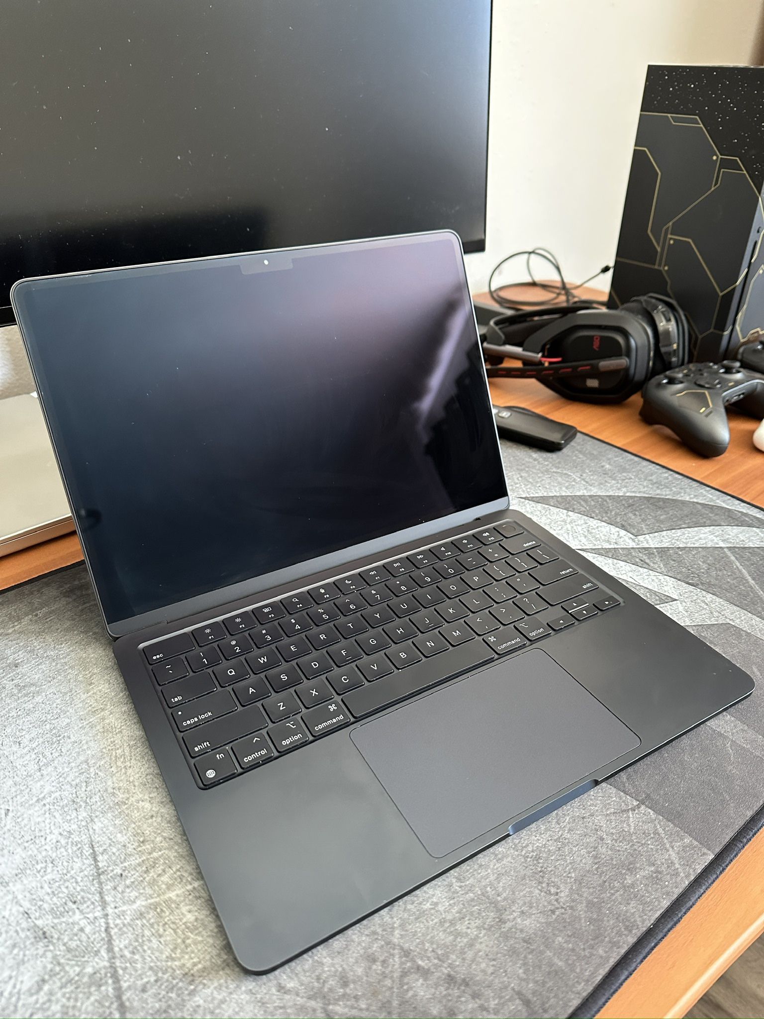 2022 13” MacBook Air M2 - Good Condition