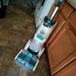 Hoover Carpet Shampooer In Good Condition