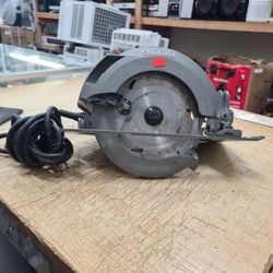 RIDGID 15 Amp 7-1/4 in. Circular Saw  (Model: R3205VN)