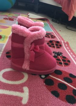 Pink boots size 6t