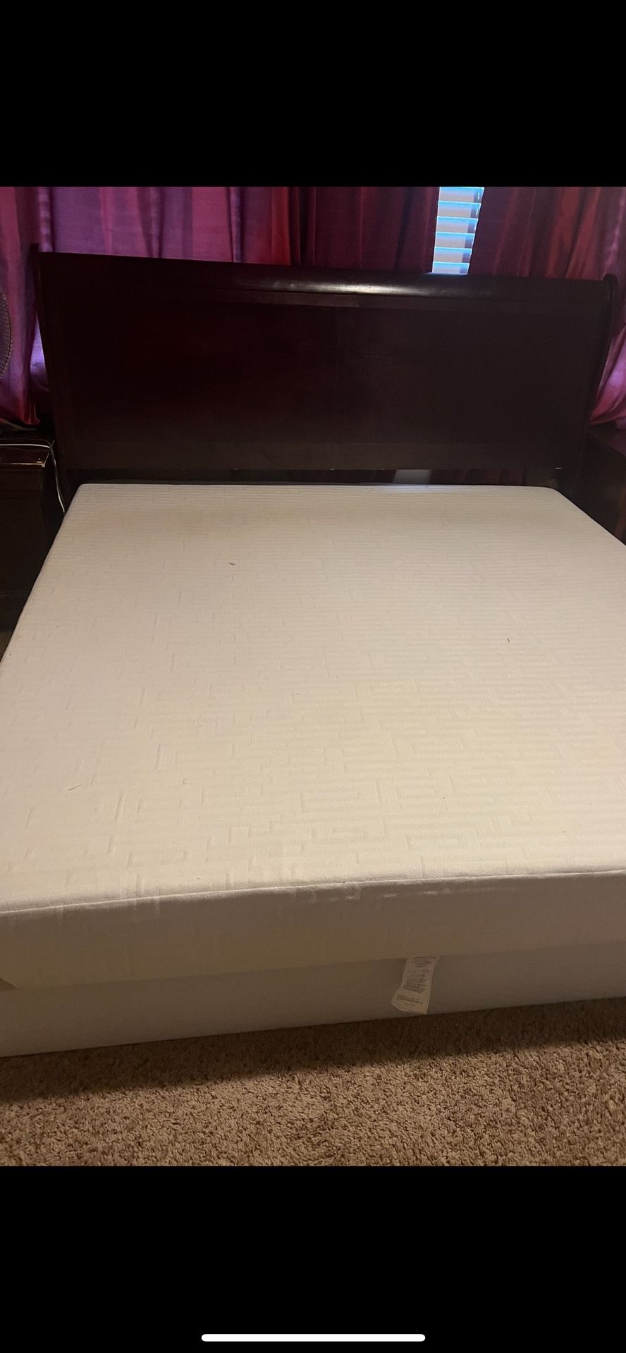King Bed With Mattress 
