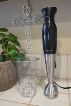 Ovente Immersion Blender with Measuring Cup – $20