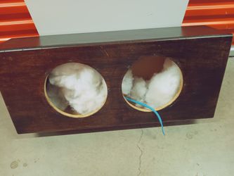 Subwoofer box Custom Dual 10-in Subwoofer Box. Walnut Stain Shellaced And Sealed. FREE DELIVERY PORTLAND VANCOUVER AREA 