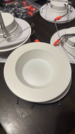 6 lights 6” wide new