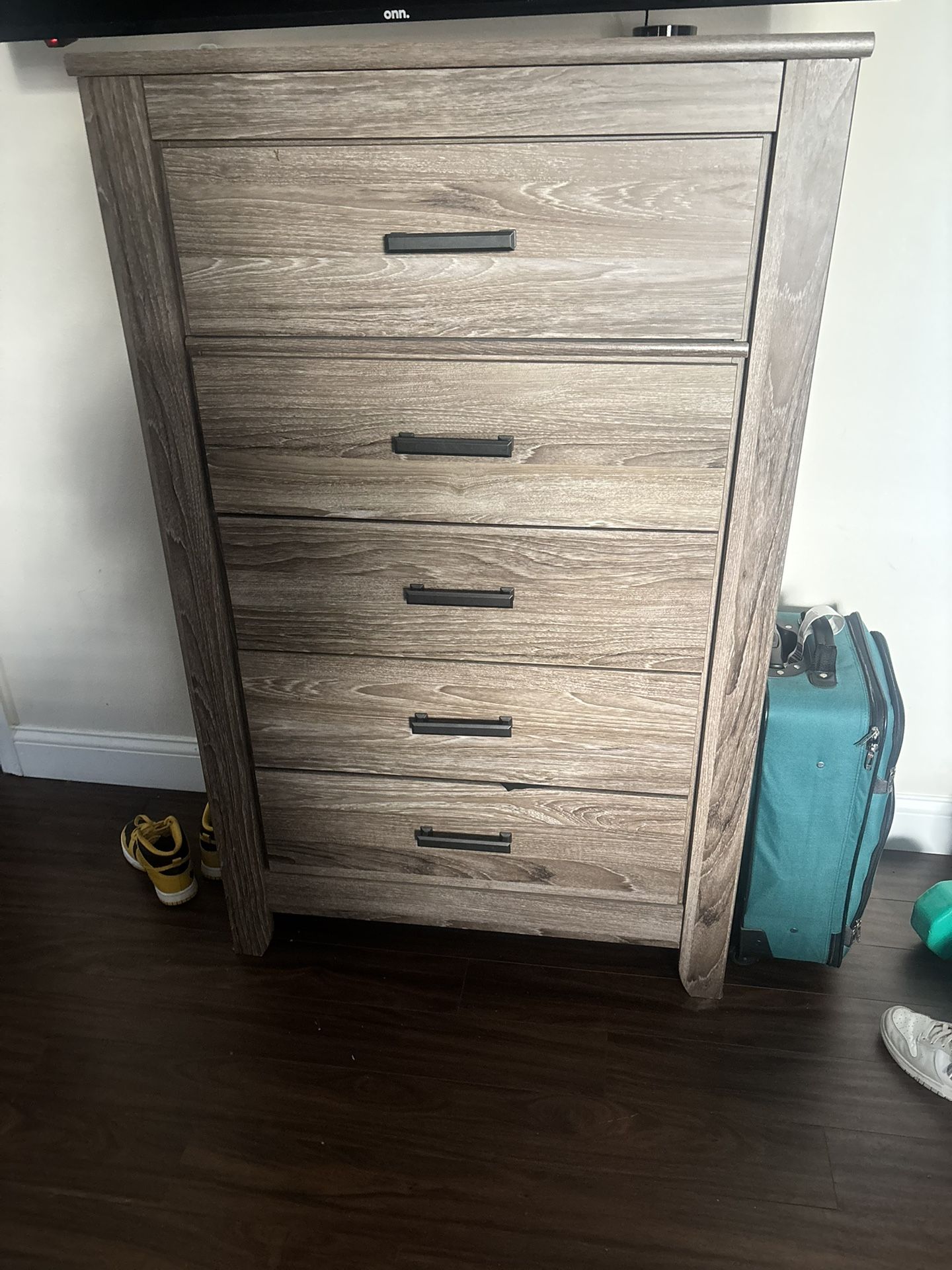 Dresser