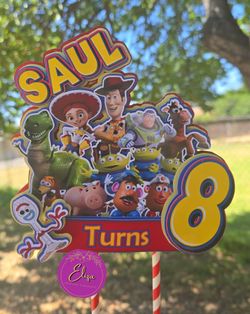Customized cake topper