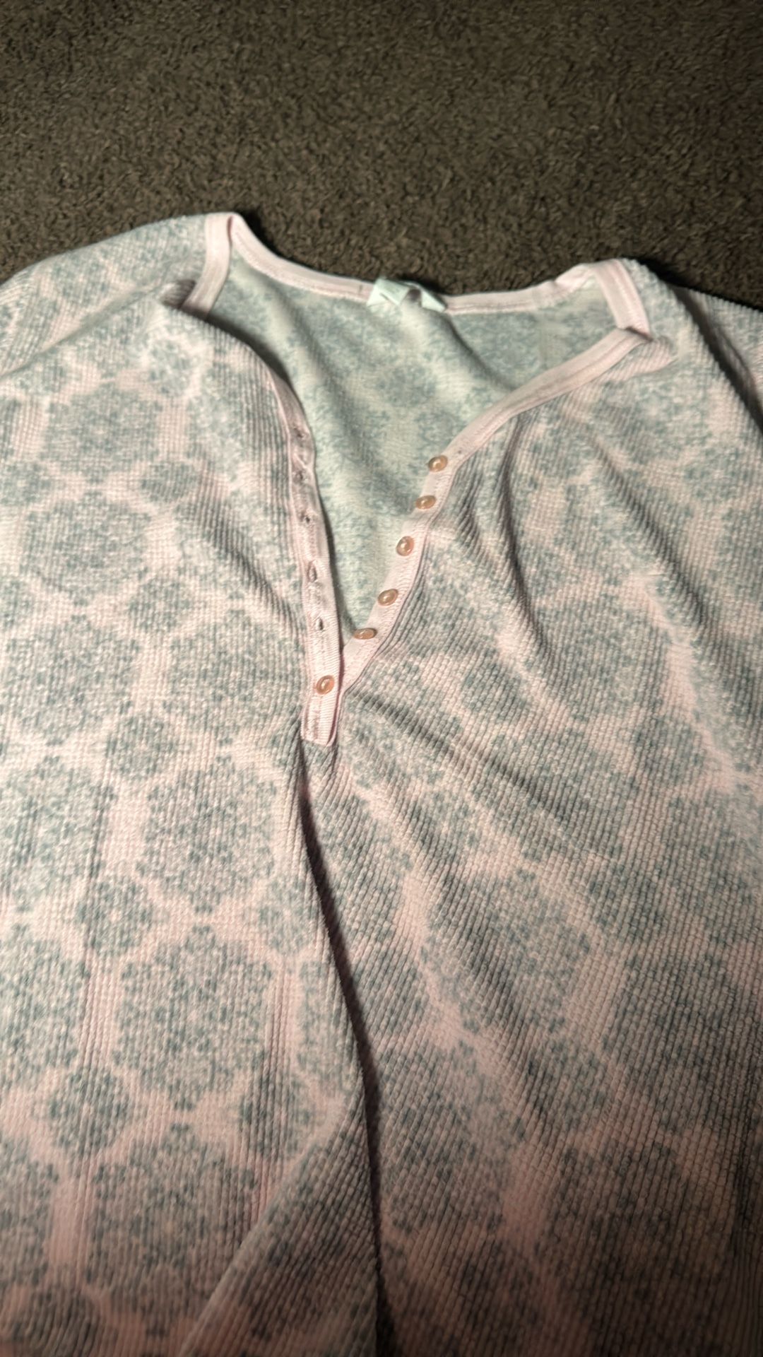 Nightgown 