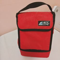 One Arctic Zone Lunch Tote