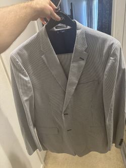 Tommy Hilfiger Suit Fits Like L-XL
