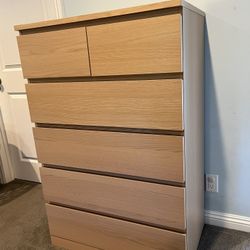 Oak Veneer Dresser 