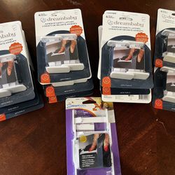 DreamBaby Door Latches