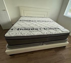 King mattress pillow top and box spring set (2pc - brand new)