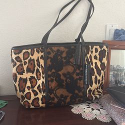 Clever Carriage Company Leather Purse 
