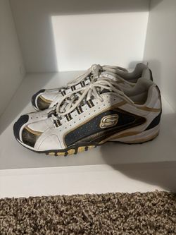 Women Skechers size 6