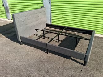 Nice Strong and Sturdy Queen-size Platform Bed Frame