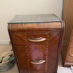 Bedroom Dresser and nightstand