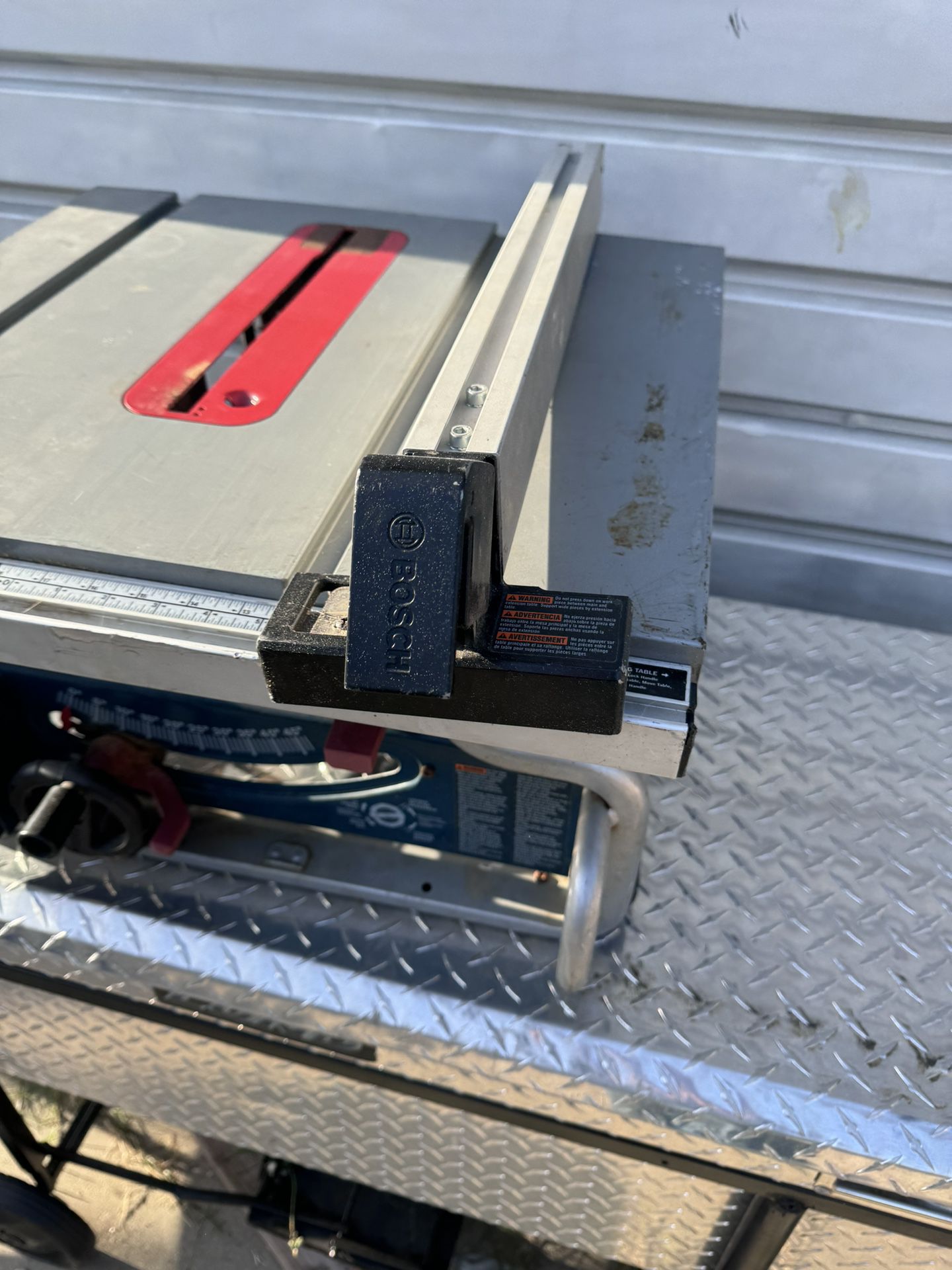 Bosch 10in Worksite Table Saw