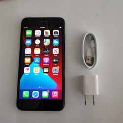 iPhone 7 Plus 128gb - UNLOCKED - Like New