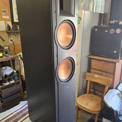 Klipsch Tower Speakers RF82 II