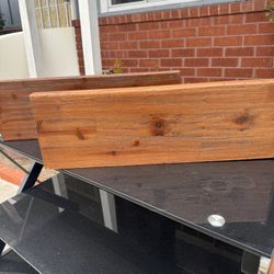 2 small/medium shelvings