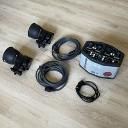 Norman Strobe Kit — D12 Pack + Two IL2500 Lampheads + Rolling Case