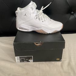 Jordan B’loyal Size 7y