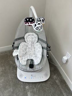 4 Mom Multi-Motion Baby Swing And Newborn Insert