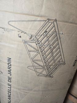 Outdoor swing bed