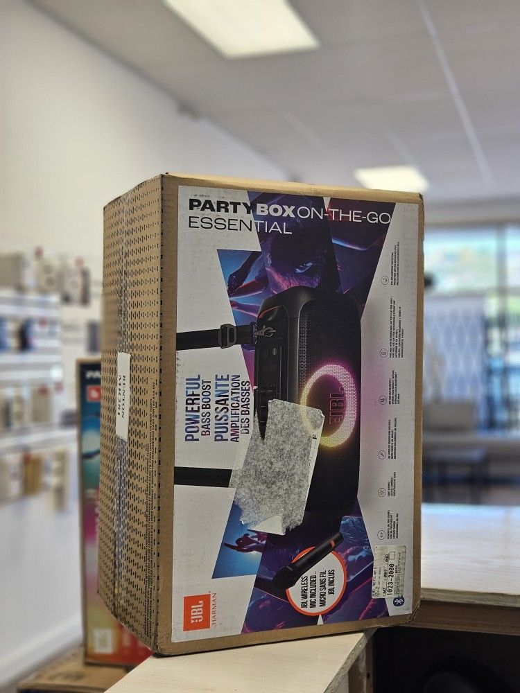 Jbl Partybox On The Go Essential Brand New With Microphone 