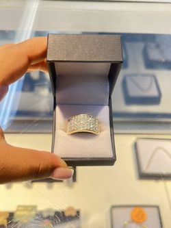 14k Gold Diamond Cluster Ring 