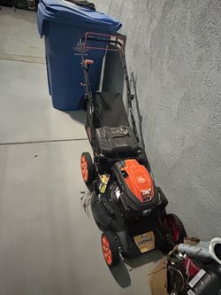 Self propelled lawn mower