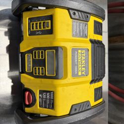 Stanley Jump Starter 