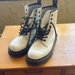 Doc Marten Boots